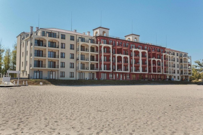 Ferienwohnungen Zum Verkauf Direkt Am Nestinarka Strand  In Tsarevo